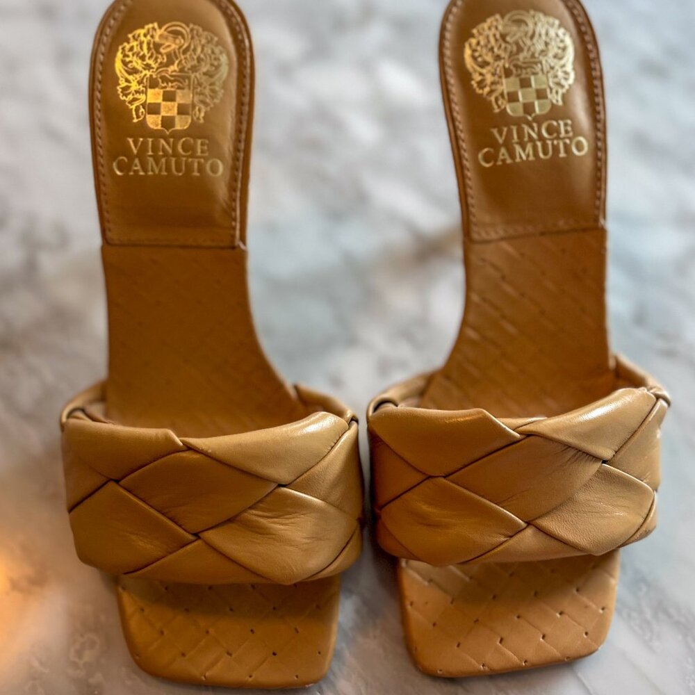 Vince Camuto Tan Braided Slide Sandals – Size 5